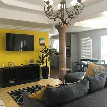 Cheerful 4 Bedroom Home With Pool And Bbq Area With 5Th Bedroom Option Браунсвилл Экстерьер фото