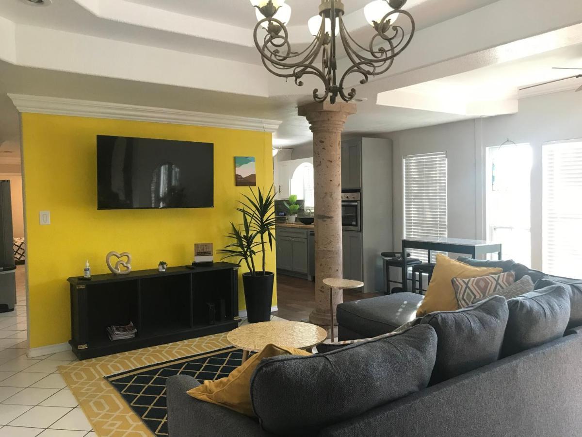 Cheerful 4 Bedroom Home With Pool And Bbq Area With 5Th Bedroom Option Браунсвилл Экстерьер фото